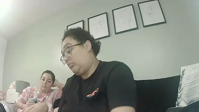 Snapshot of vanilla_chocolate23 chatting on 11.23.25 vanilla chocolate23 online show from 11.23.25