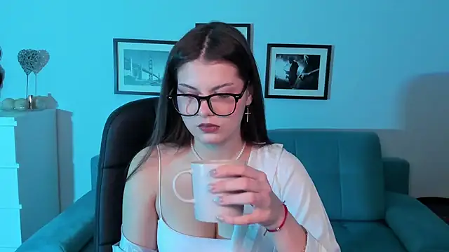 AdeliaKiss online show from 01.22.25