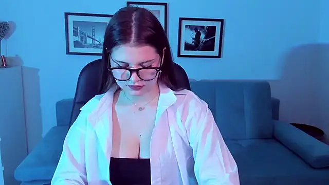 AdeliaKiss online show from 02.02.25