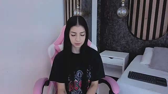 miss10 antonella online show from 11.21.25