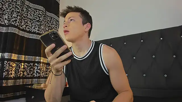 Angel Cuervo online show from 01.25.25