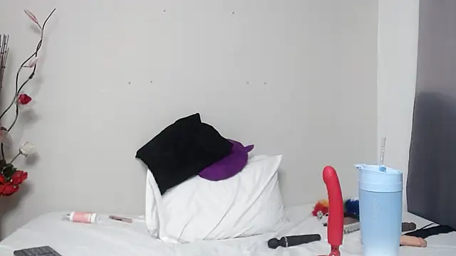 Snapshot of Nicol_Love0 chatting on 01.25.25 Nicol Love0 online show from 01.25.25