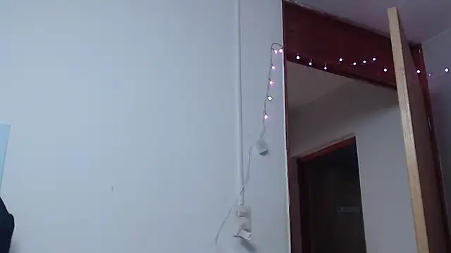 Snapshot of Nicol_Love0 chatting on 02.13.25 Nicol Love0 online show from 02.13.25