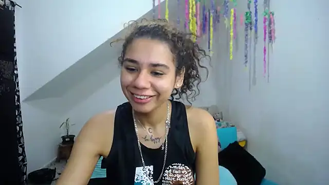 Snapshot of diamonmeli chatting on 01.27.25 diamonmeli online show from 01.27.25