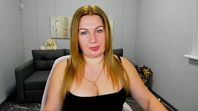 Lili Crossi online show from 01.29.25