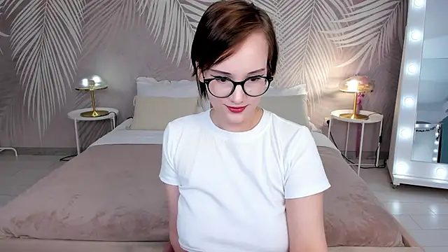 StellaGloww online show from 01.26.25