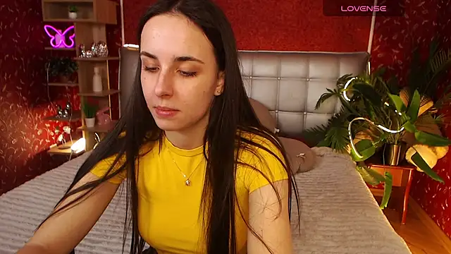 AuroraAksnesss online show from 03.03.25