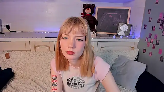 Linablueeyed online show from 02.04.25