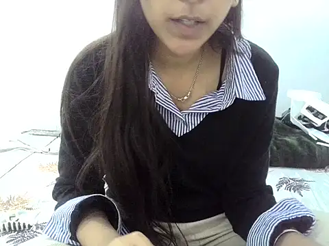 Snapshot of DOLL_CUTY chatting on 11.26.25 DOLL CUTY online show from 11.26.25