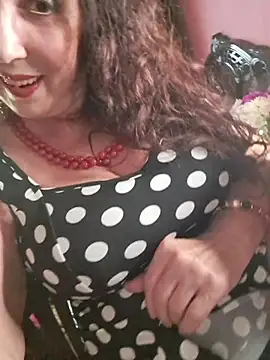 Snapshot of GypsyEsmeralda chatting on 06.15.26 GypsyEsmeralda online show from 06.15.26
