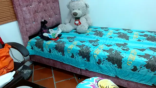 Snapshot of sila_bolum chatting on 12.27.24 sila bolum online show from 12.27.24