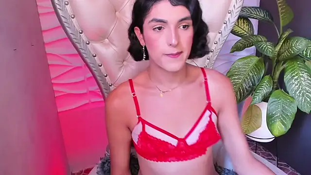 Snapshot of rihannagil chatting on 10.25.25 rihannagil online show from 10.25.25