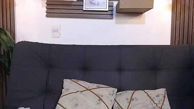 rihannagil online show from 01.16.26