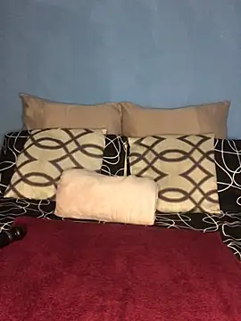 Snapshot of NunuBerry16 chatting on 01.05.25 NunuBerry16 online show from 01.05.25