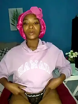 Snapshot of NunuBerry16 chatting on 02.13.25 NunuBerry16 online show from 02.13.25