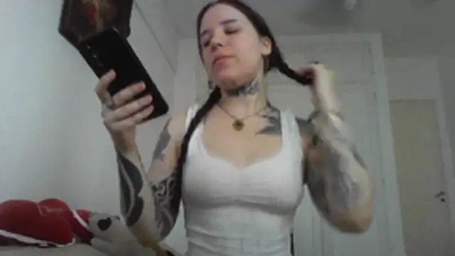 Snapshot of Donna_rv chatting on 11.20.25 Donna rv online show from 11.20.25