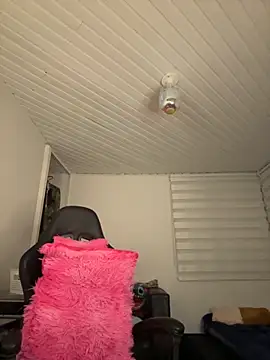 Anily Lovely online show from 10.06.25