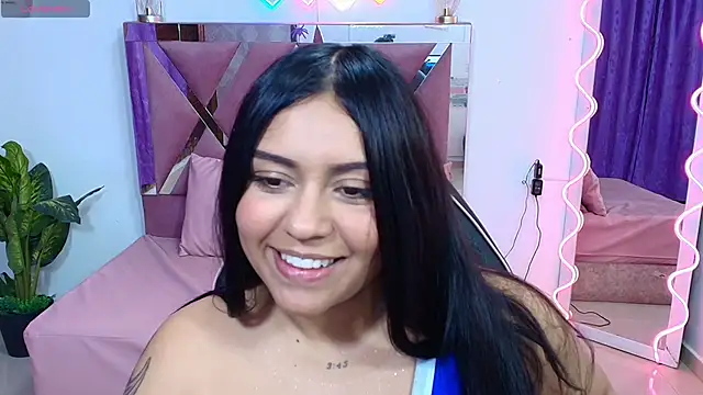 kendra tay online show from 10.18.25