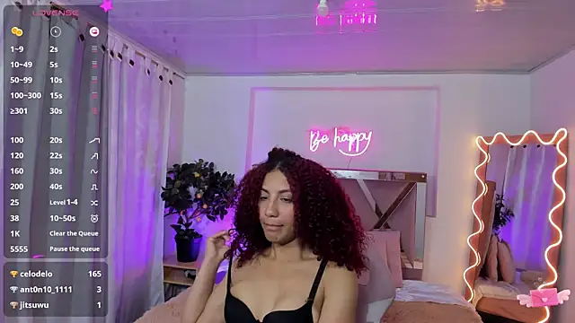 Daphnne tay online show from 02.13.25