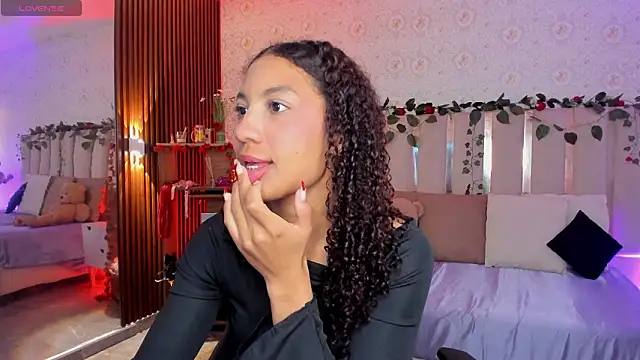 Daphnne tay online show from 02.09.26