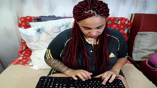 Snapshot of Indian_candyXX chatting on 02.28.25 Indian candyXX online show from 02.28.25