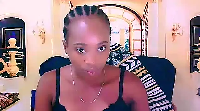 EbonyCreamy69 online show from 12.30.24