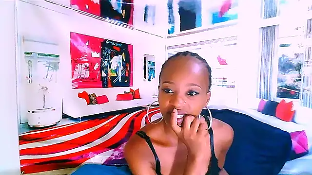 EbonyCreamy69 online show from 01.14.25