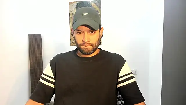 Snapshot of Dirtyboyhot chatting on 02.20.26 Dirtyboyhot online show from 02.20.26