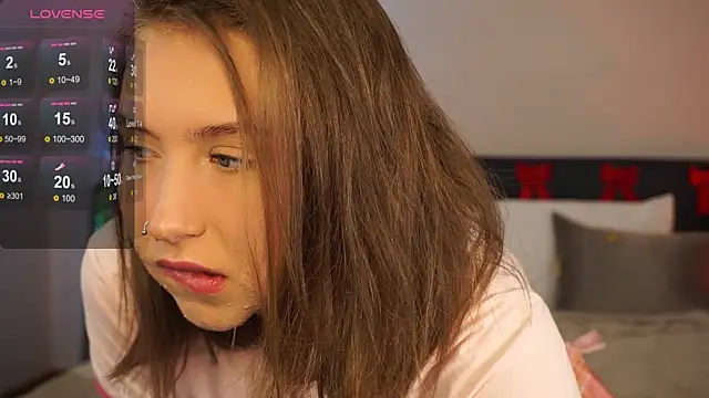 LinaSiren online show from 12.23.24