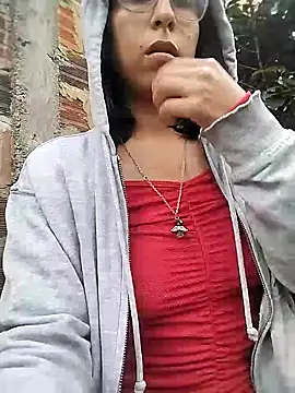 MirandaSingle online show from 04.09.26