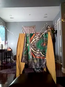 ebonycatlisaaaalime online show from 01.20.25