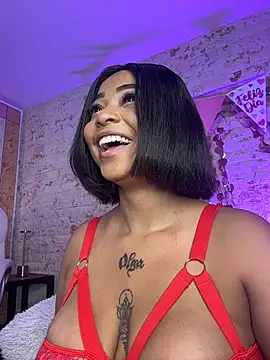 Snapshot of pamela_west chatting on 02.10.26 pamela west online show from 02.10.26