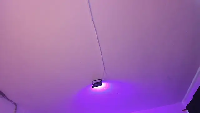 Amy Kiitty  online show from 12.16.25