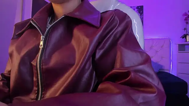 Amy Kiitty  online show from 02.13.26