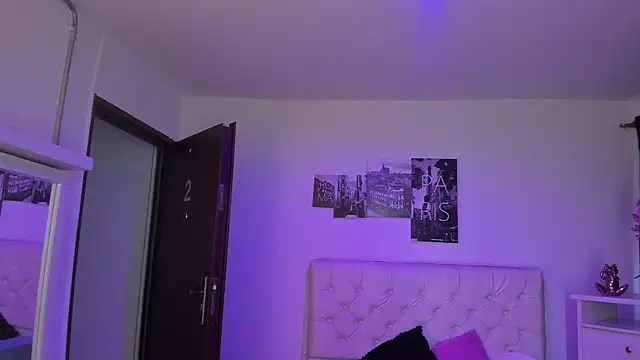 Amy Kiitty  online show from 03.28.26