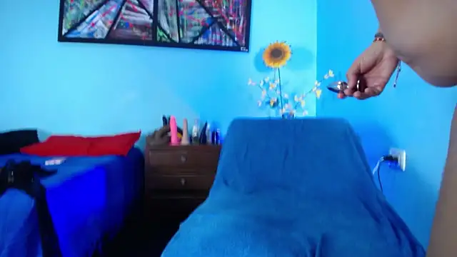 Iivana 19 online show from 11.18.25