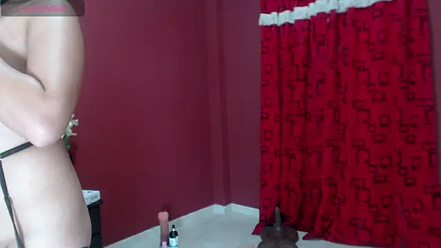 Snapshot of KarinaSimonz chatting on 01.08.25 KarinaSimonz online show from 01.08.25