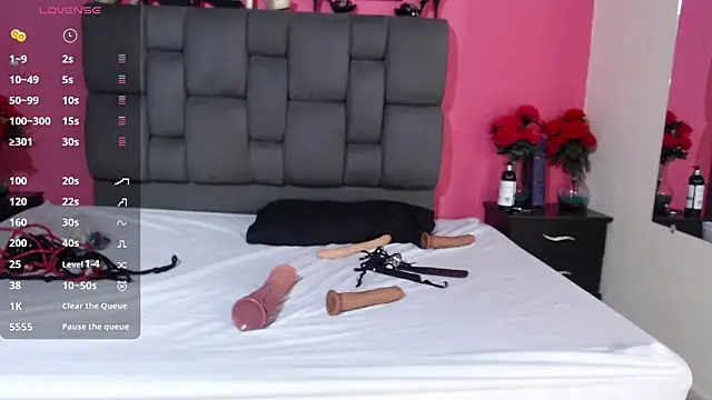 Snapshot of KarinaSimonz chatting on 02.06.25 KarinaSimonz online show from 02.06.25