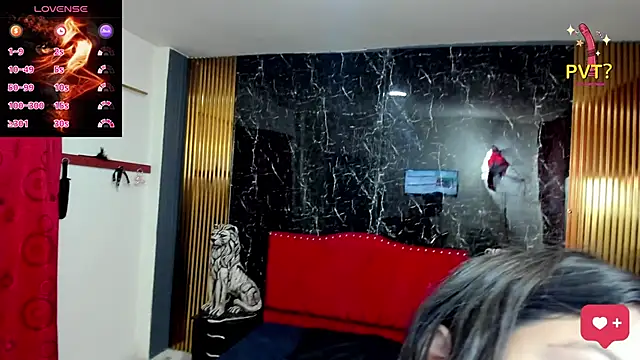 Snapshot of KarinaSimonz chatting on 02.14.25 KarinaSimonz online show from 02.14.25