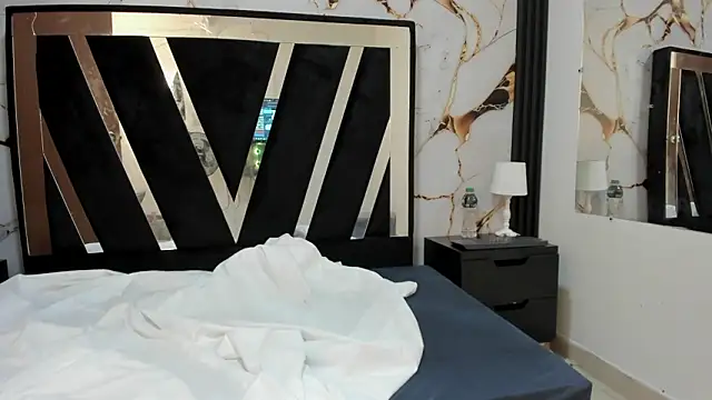 KarinaSimonz online show from 02.28.26