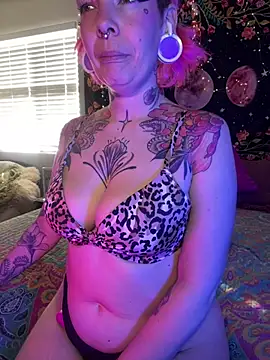 GoldieBakeman online show from 02.07.25