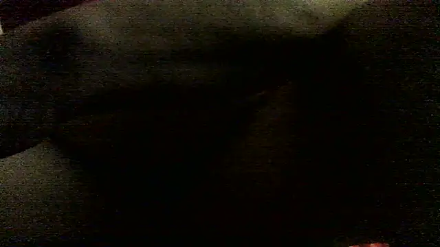 straichathot 08 online show from 10.31.25