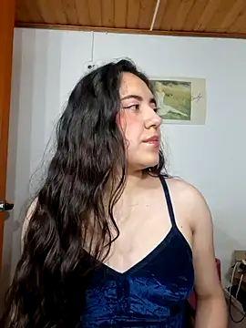 Emi chik online show from 04.15.26