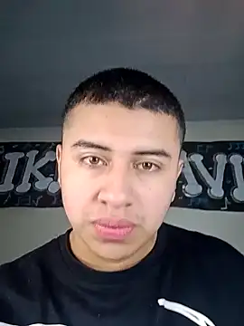 Snapshot of SexyBoy-Bigclit chatting on 01.08.25 SexyBoy-Bigclit online show from 01.08.25