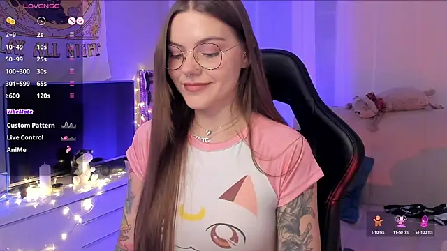 Marta May  online show from 02.11.25