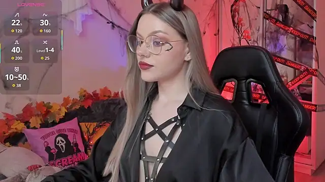 Marta May  online show from 10.28.25