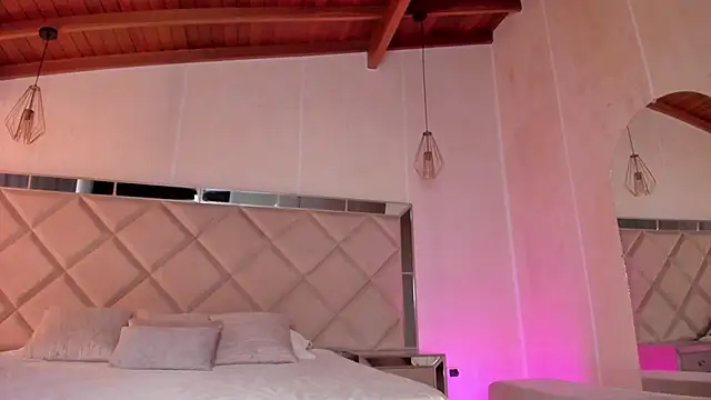 KatieNolan 1 online show from 03.19.25