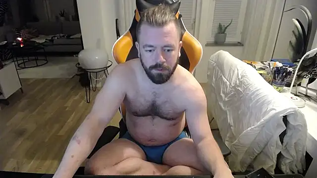 Snapshot of Sebuleczek chatting on 02.27.25 Sebuleczek online show from 02.27.25