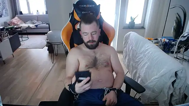 Snapshot of Sebuleczek chatting on 03.01.25 Sebuleczek online show from 03.01.25