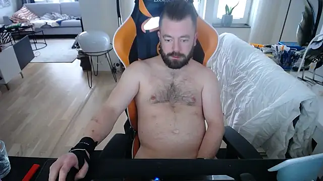 Snapshot of Sebuleczek chatting on 03.01.25 Sebuleczek online show from 03.01.25